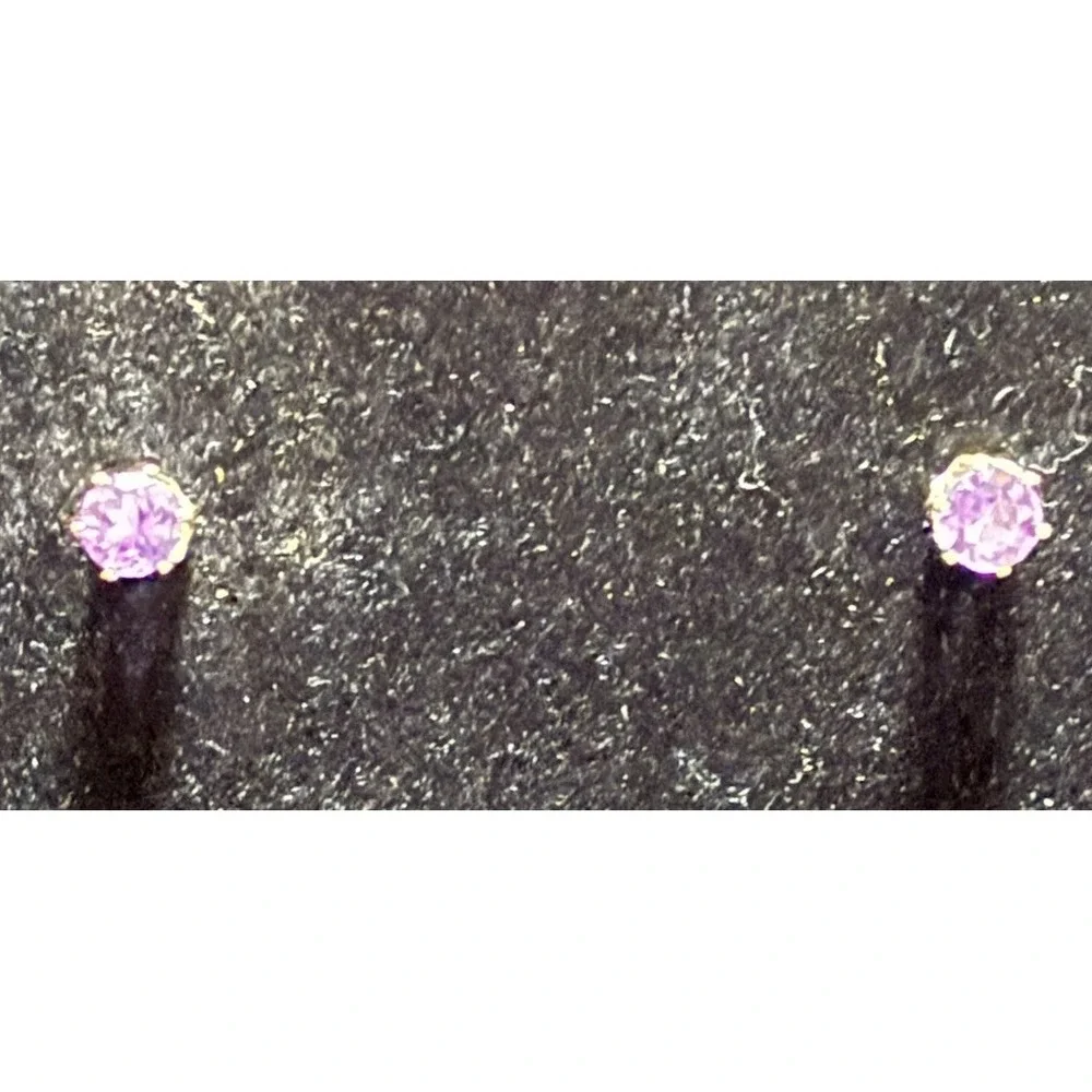 Sterling Silver Round Cut Amethyst Stud Earring